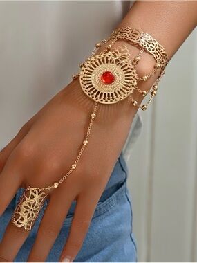 💎 HOST Pick💎 Golden Filigree Hand Chain Bracelet with Red Gem 💎